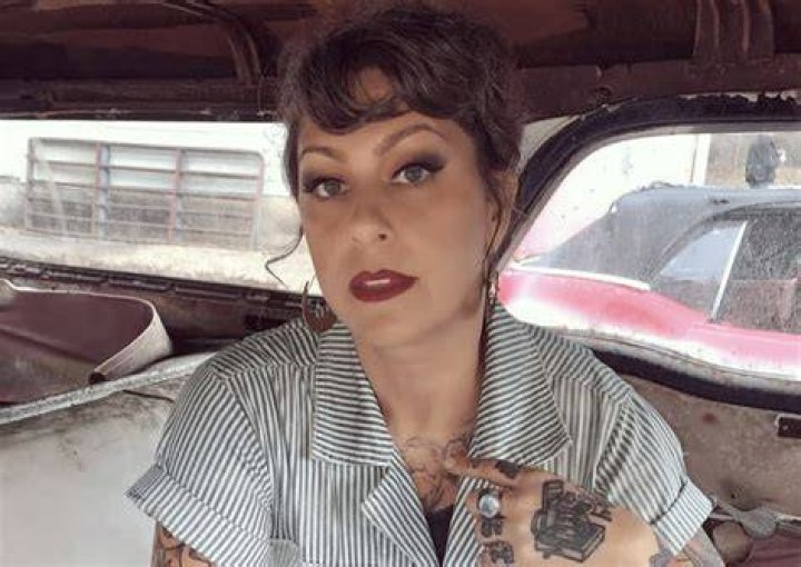How Tall Is Danielle Colby Of American Pickers?