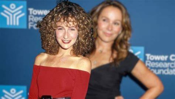 How Tall is Jennifer Grey? (2020) Height How Tall is Man?