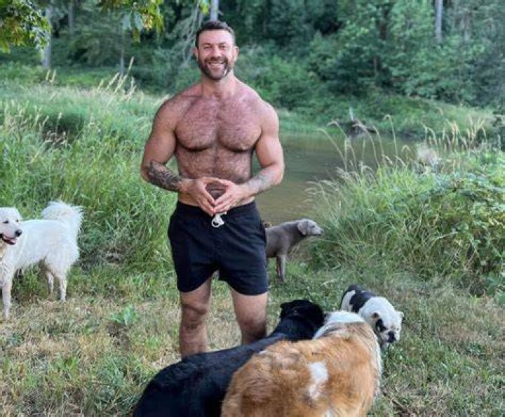 Is Lee Asher's Marital Status Unveiled: Married Or Not?