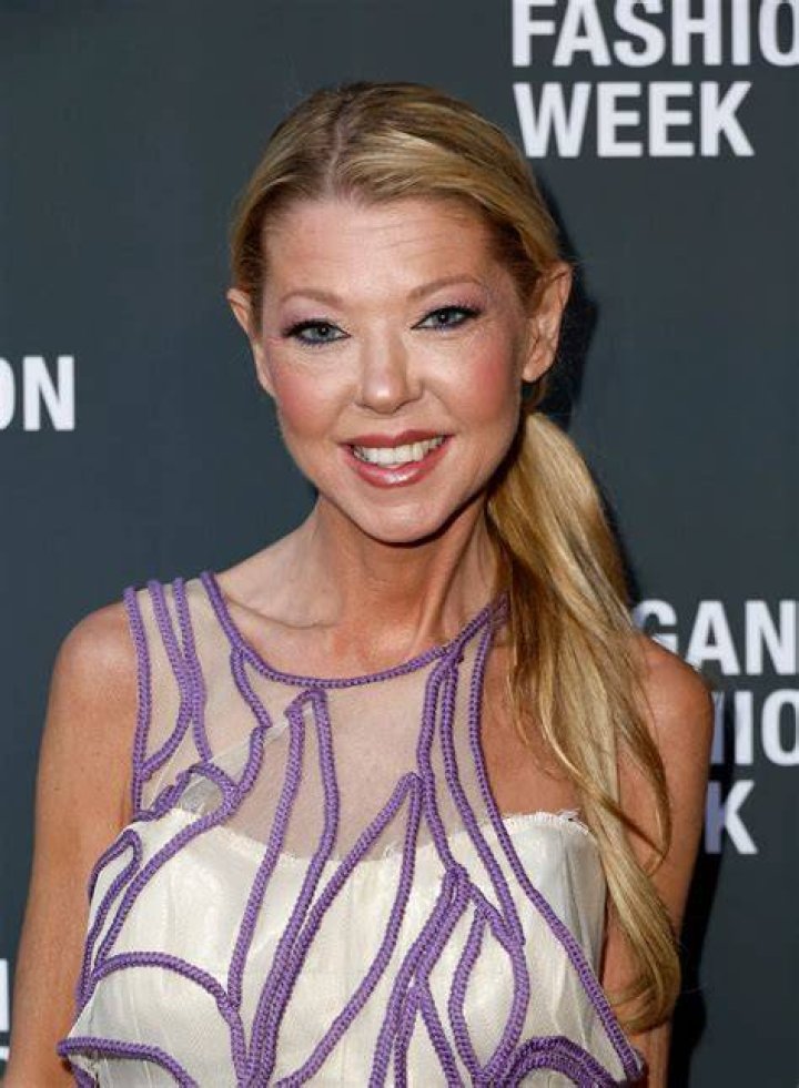 Tara Reid of 'Sharknado' mourns her mother's death