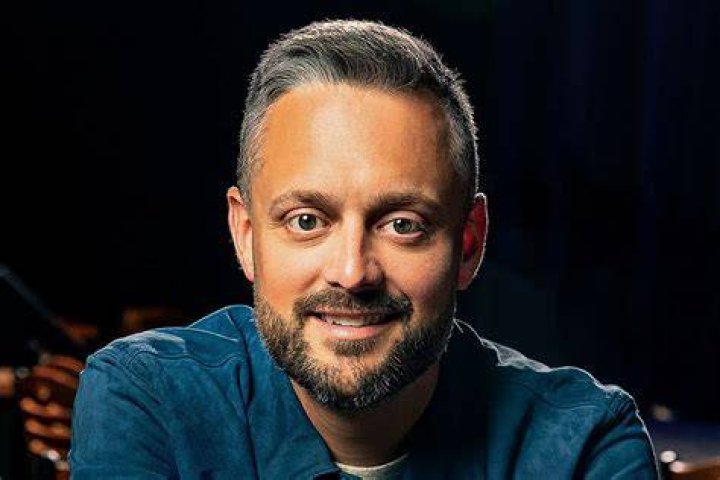 Who Is Nate Bargatze's Wife? His Wedding Details, Girlfriend